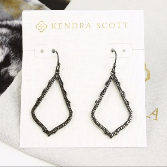 KENDRA SCOTT🆑Special Deals Designer Merchandise-Lowest Price-No Offers-PriceFirm - Picture 3 of 8